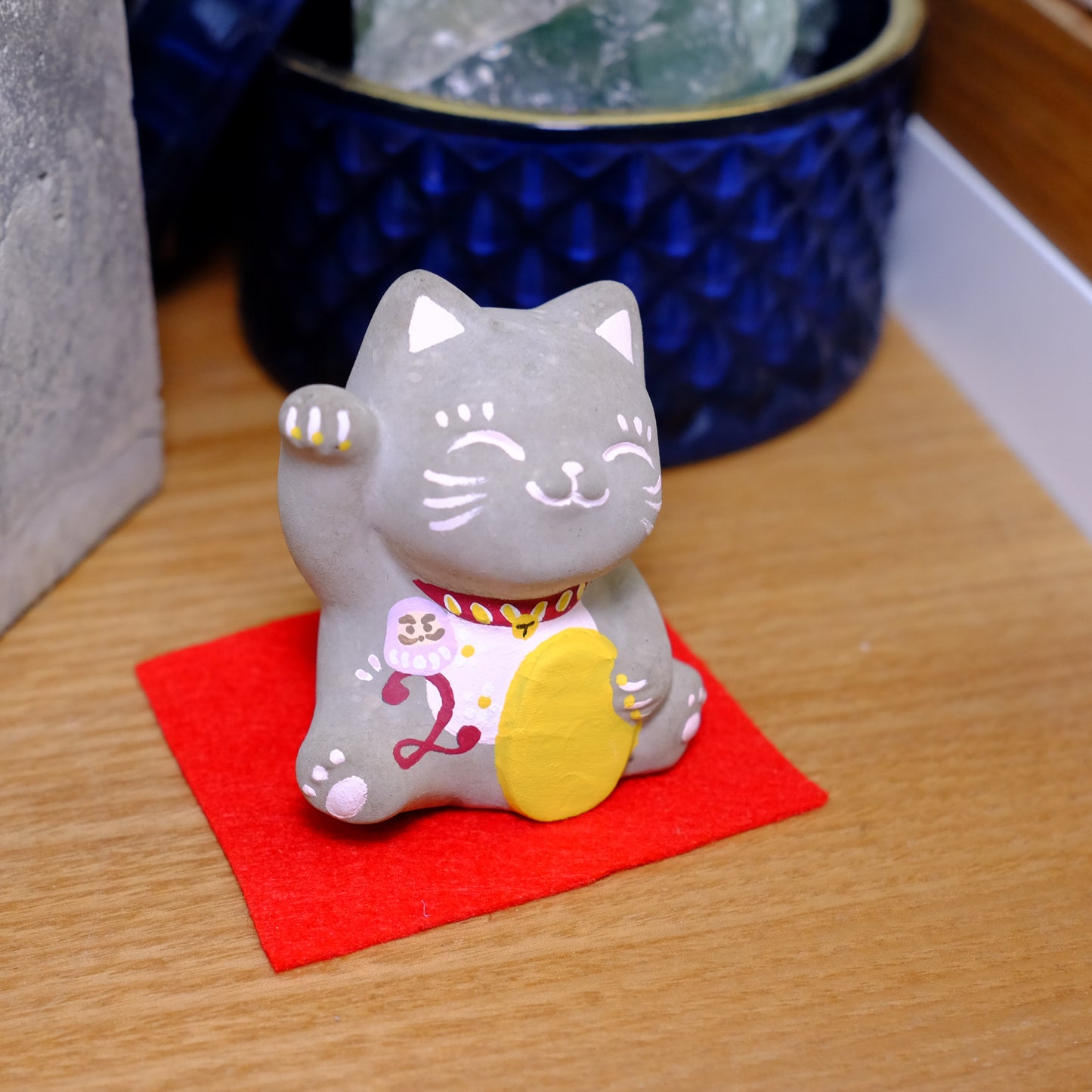 Smile Blessing Cat |「2」| Handmade Customise Concrete Maneki-neko