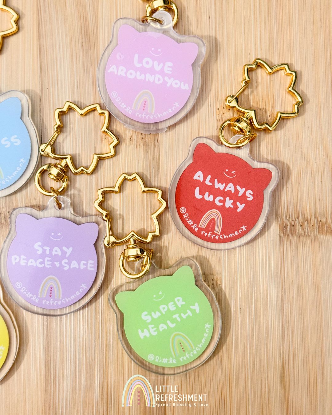 Blessing Meow x Daruma Keychain | Gold Sakura Clasp